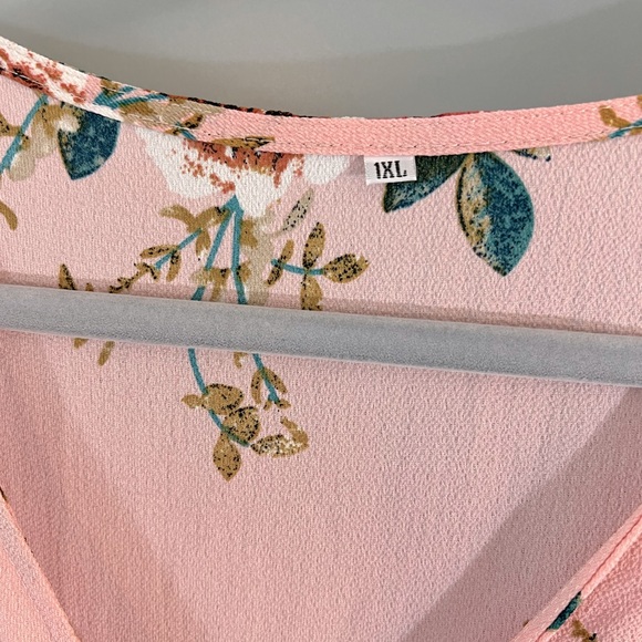 🔥 5 for $25 | Asymmetric Pink Floral Wrap Dress | Size 1X (Runs Small) - Picture 6 of 11